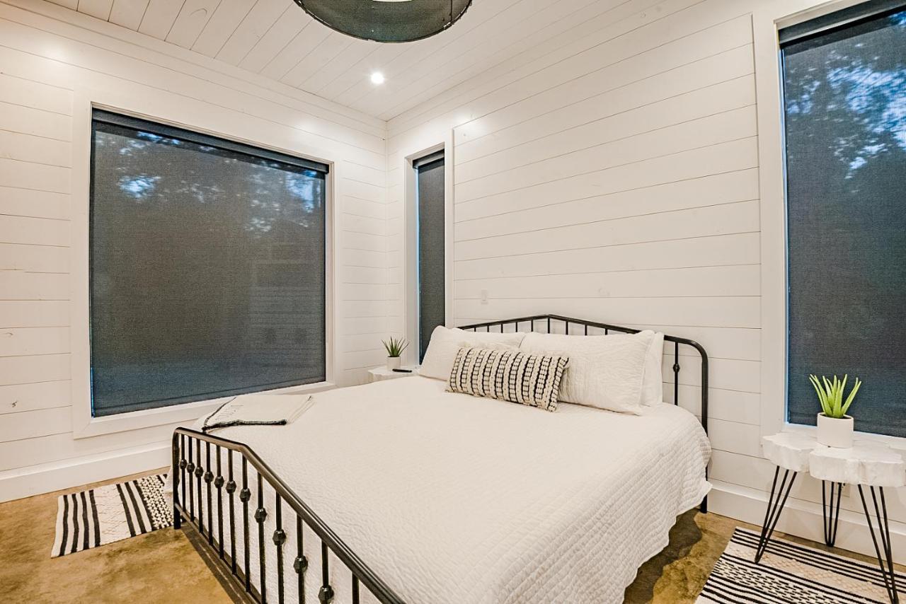 "The Barndo" 4Br Luxury Cabin, Hot Tub, Fire Pit, Bunks, Arcades, Playhouse! Broken Bow Exterior photo
