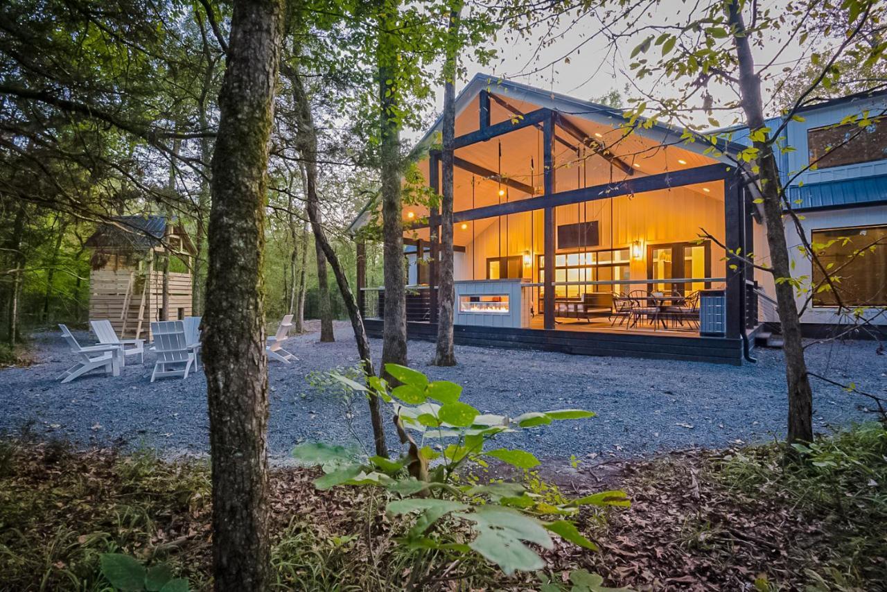 "The Barndo" 4Br Luxury Cabin, Hot Tub, Fire Pit, Bunks, Arcades, Playhouse! Broken Bow Exterior photo